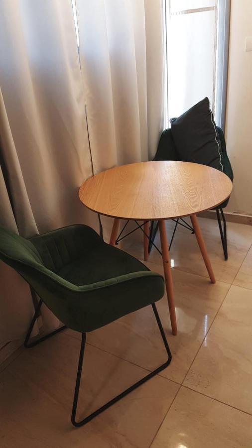 Garden Studio Apartman Elad Kültér fotó