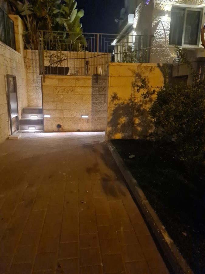 Garden Studio Apartman Elad Kültér fotó
